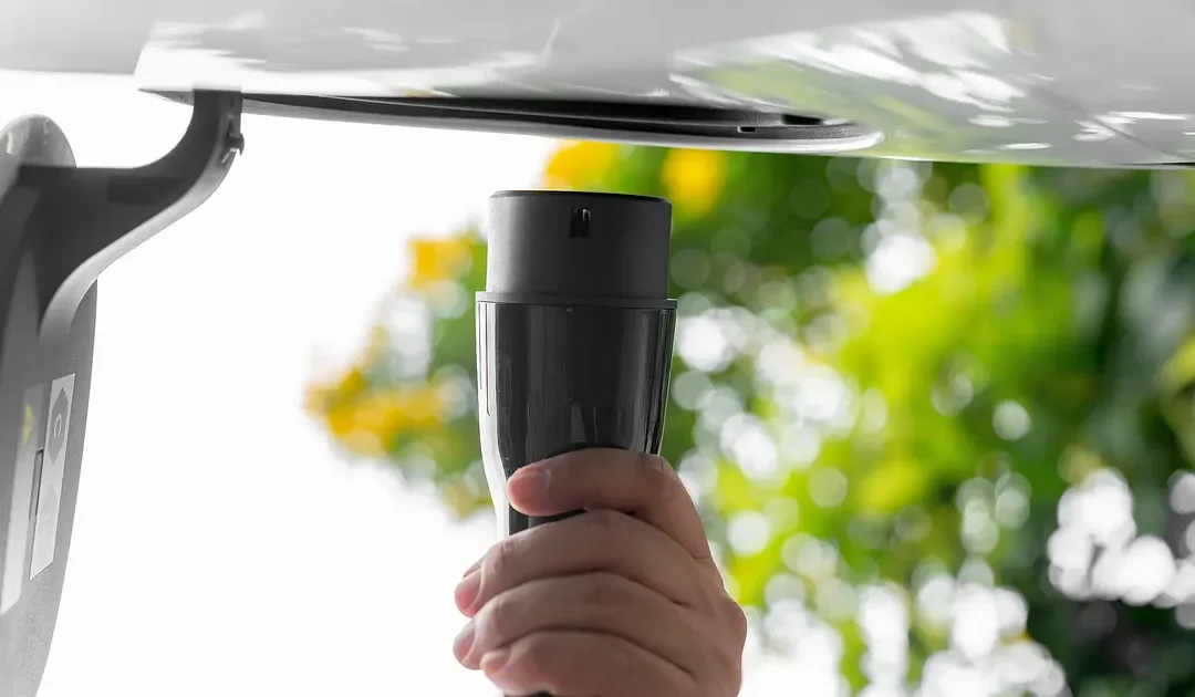 Elektrische rijders kunnen voortaan honderden euro’s verdienen met thuisladen