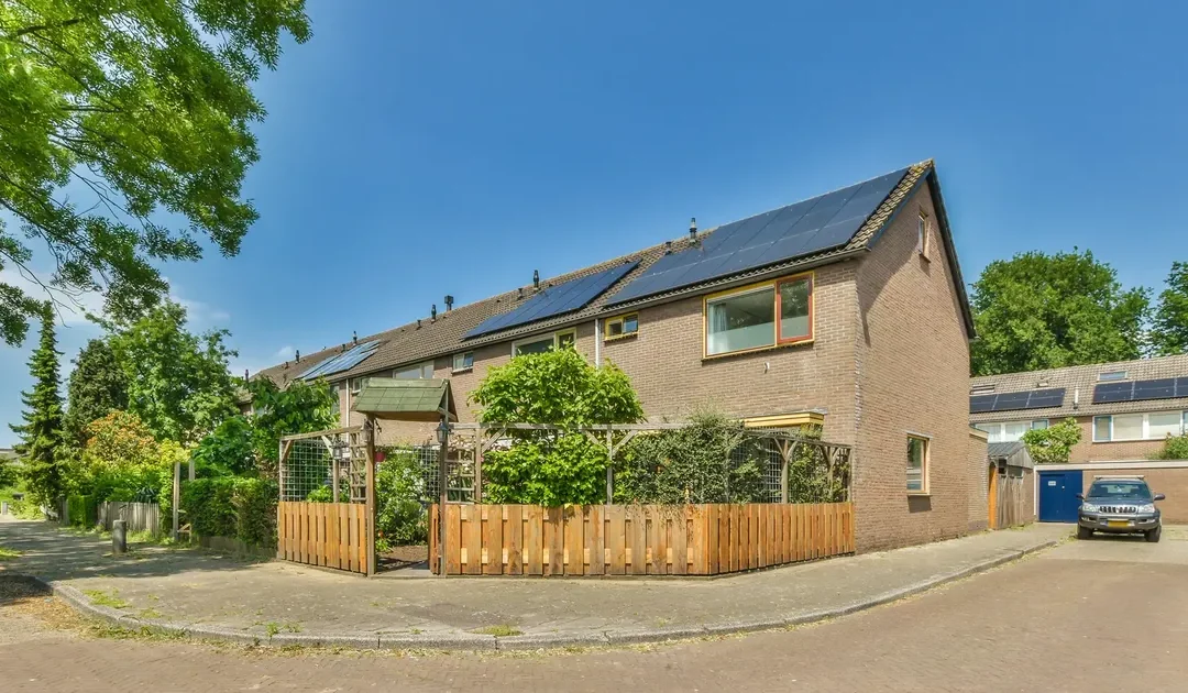 TU Delft zoekt zonnepaneelbezitters voor onderzoek afschaffen salderingsregeling